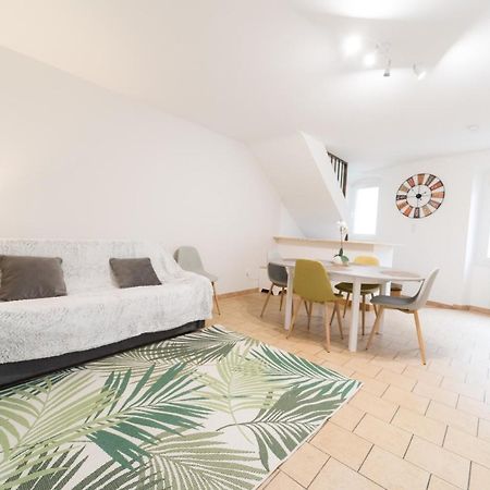 Appartamento Ravissant Triplex Et Duplex Au Centre De Pont St Esprit Esterno foto