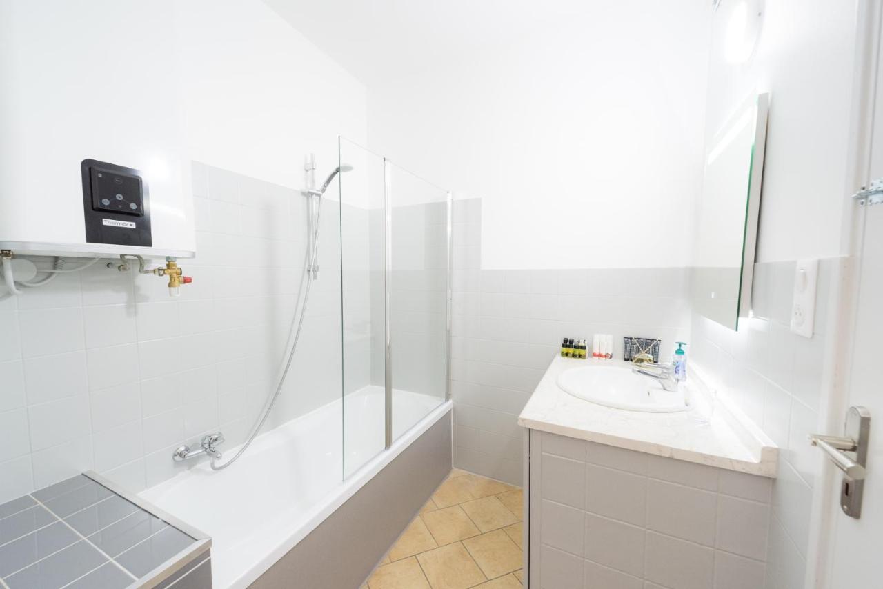 Appartamento Ravissant Triplex Et Duplex Au Centre De Pont St Esprit Esterno foto