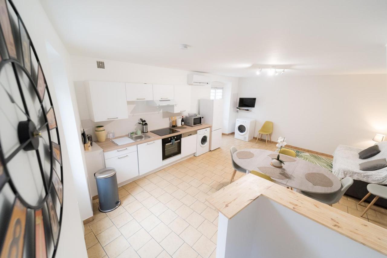 Appartamento Ravissant Triplex Et Duplex Au Centre De Pont St Esprit Esterno foto