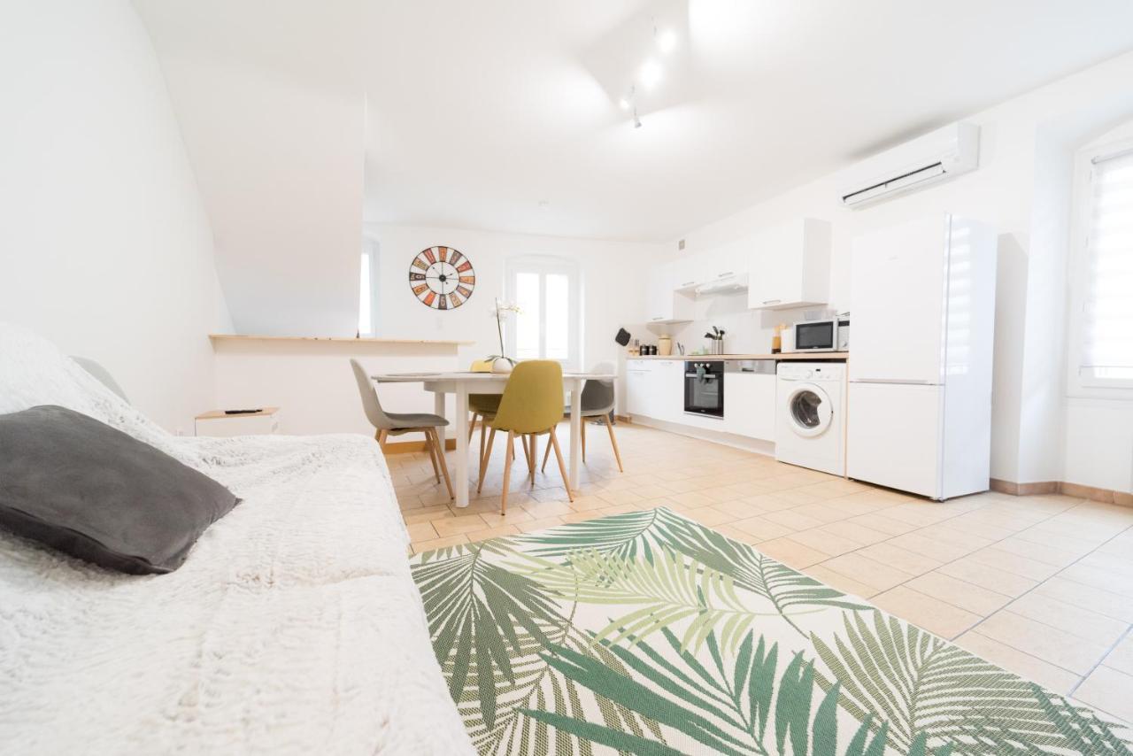 Appartamento Ravissant Triplex Et Duplex Au Centre De Pont St Esprit Esterno foto