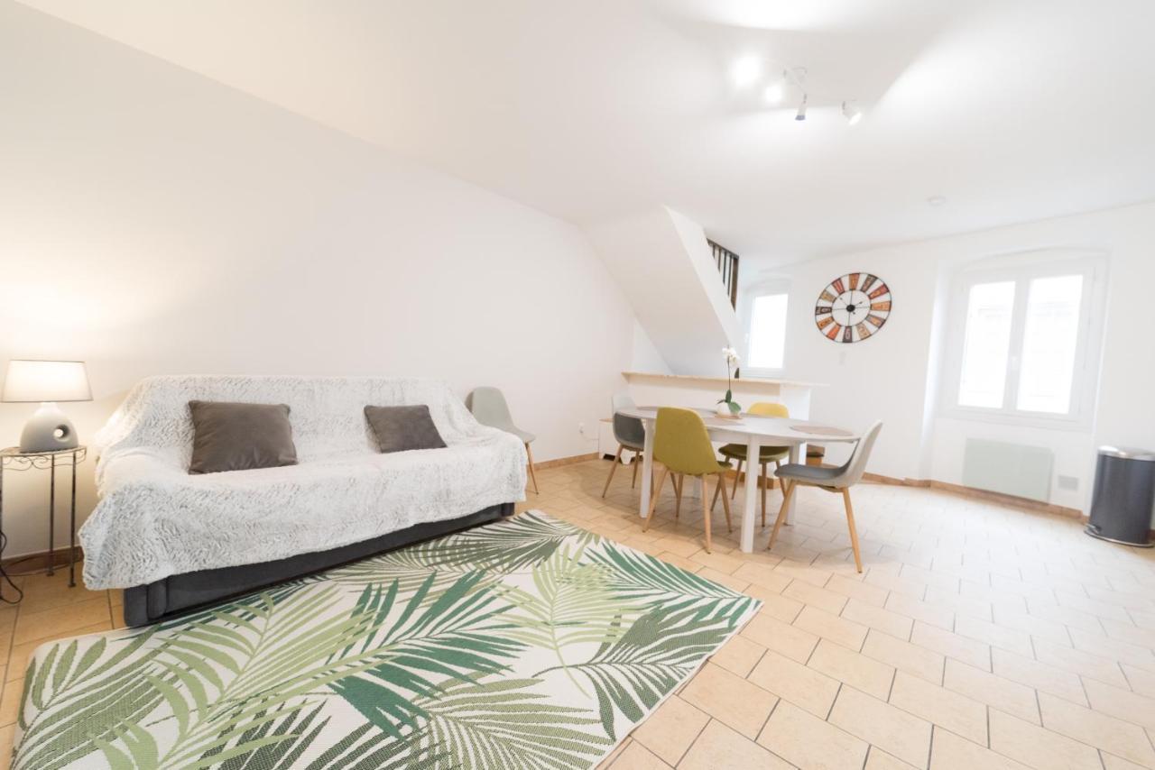 Appartamento Ravissant Triplex Et Duplex Au Centre De Pont St Esprit Esterno foto