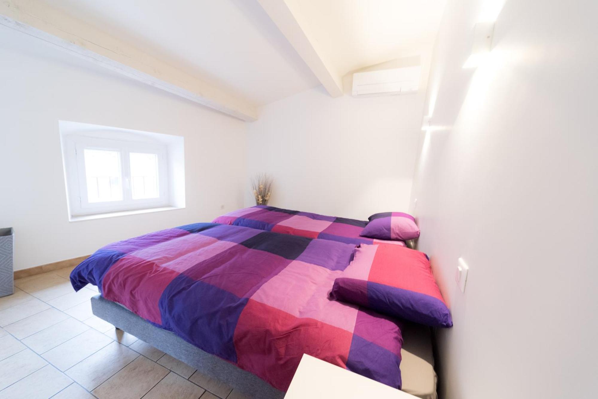 Appartamento Ravissant Triplex Et Duplex Au Centre De Pont St Esprit Esterno foto