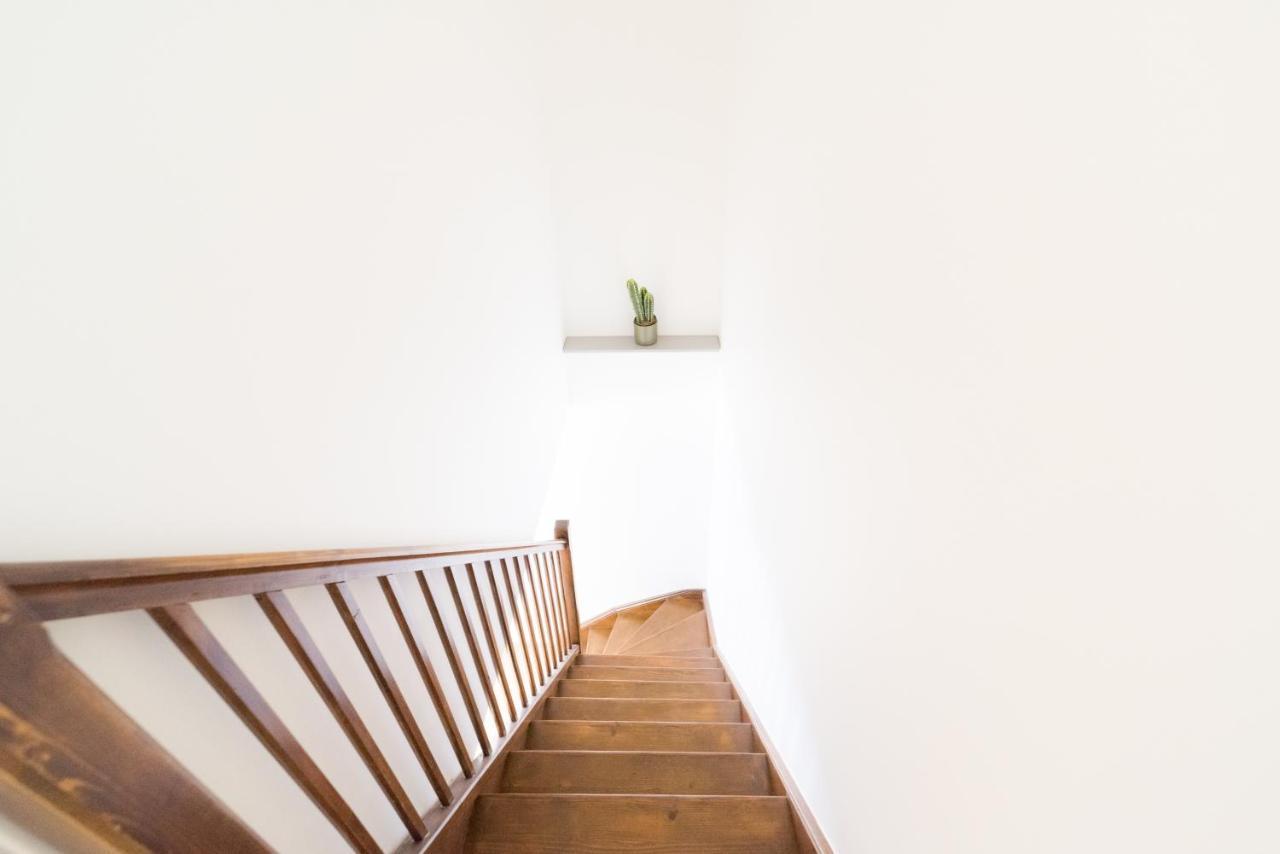 Appartamento Ravissant Triplex Et Duplex Au Centre De Pont St Esprit Esterno foto