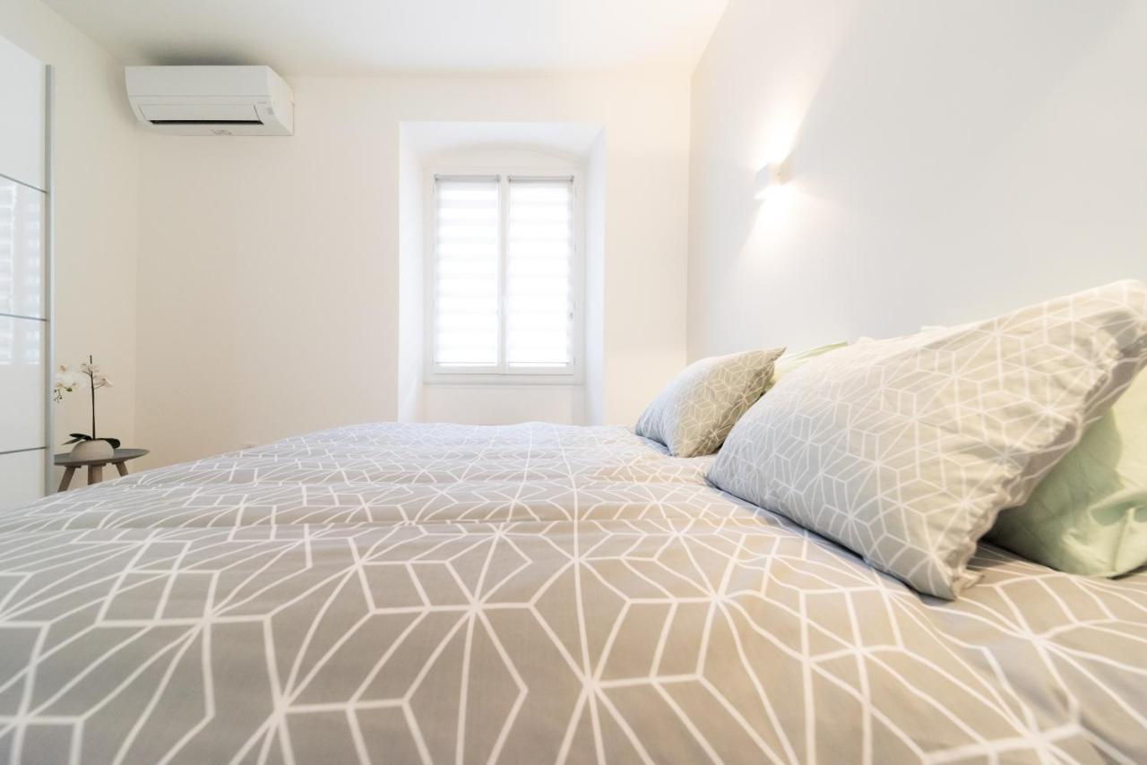Appartamento Ravissant Triplex Et Duplex Au Centre De Pont St Esprit Esterno foto