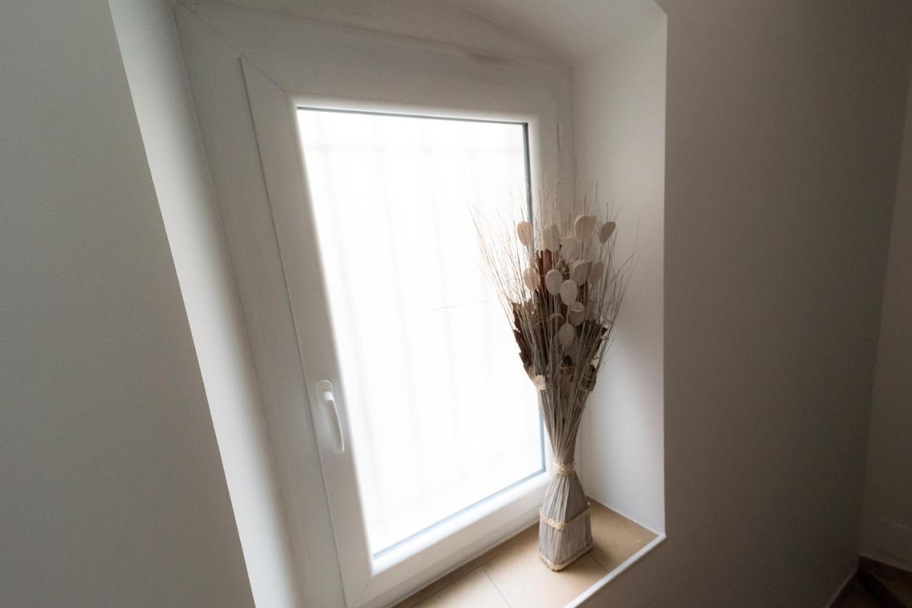 Appartamento Ravissant Triplex Et Duplex Au Centre De Pont St Esprit Esterno foto
